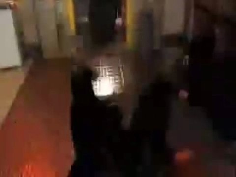 Mauvaises fréquentation versus Mortal kombat annihilation