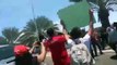 Manifestantes escracham ministro golpista Mendonça Filho em Petrolina. Colocaram pra correr!