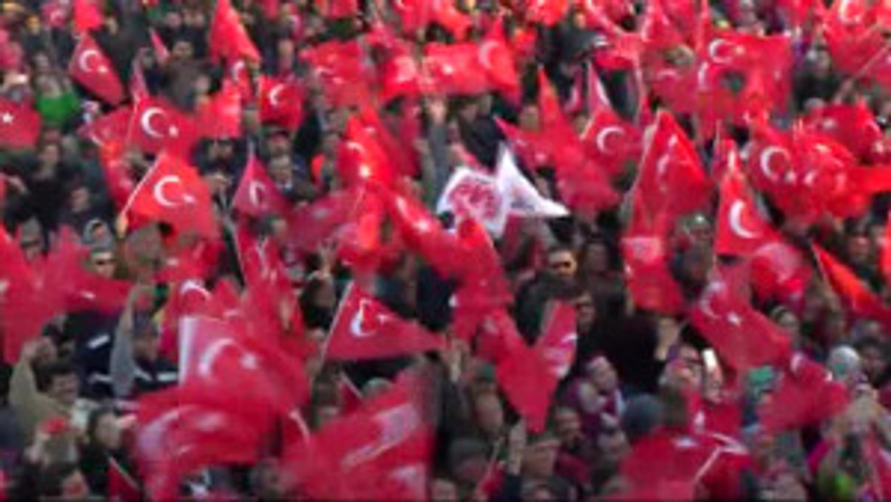 Çanakkale Ayvacık Başbakan Yıldırım Ayvacık'ta Parti Otobüsünden Seslendi-2 Son
