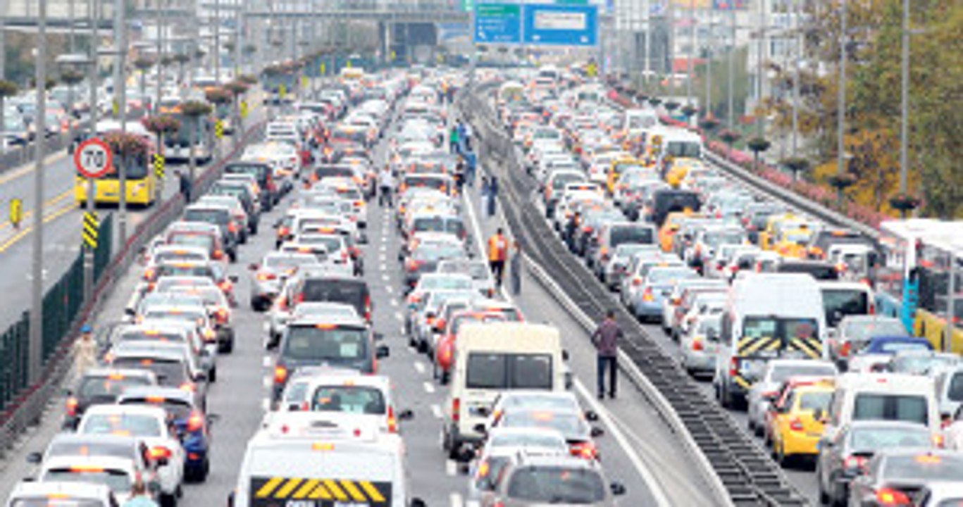 Trafik Sigortasında Tavan Fiyat Uygulamasına Geçiliyor