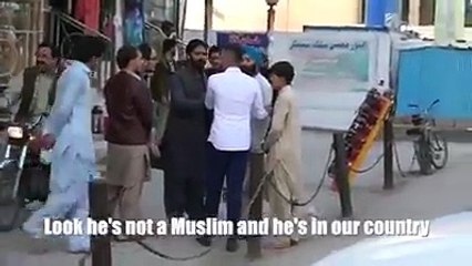 What Happen With Our Sikh Brother When a Pakistani Disturb Him - Must Watch a Real Prank Video
