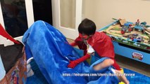 SUPERHERO KID SHARK attack dolphin! Ryan ToysReview T-Shirt Treasure Hunt Surprise Toys Ki
