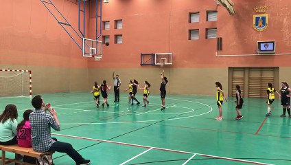 BUENA DEFENSA Y CANASTA DE CARMEN