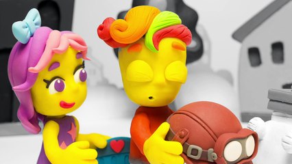 ‘Color Crazy’ - a Play-Doh Town Stop-Motion Short-ZwmIjiUzxB8