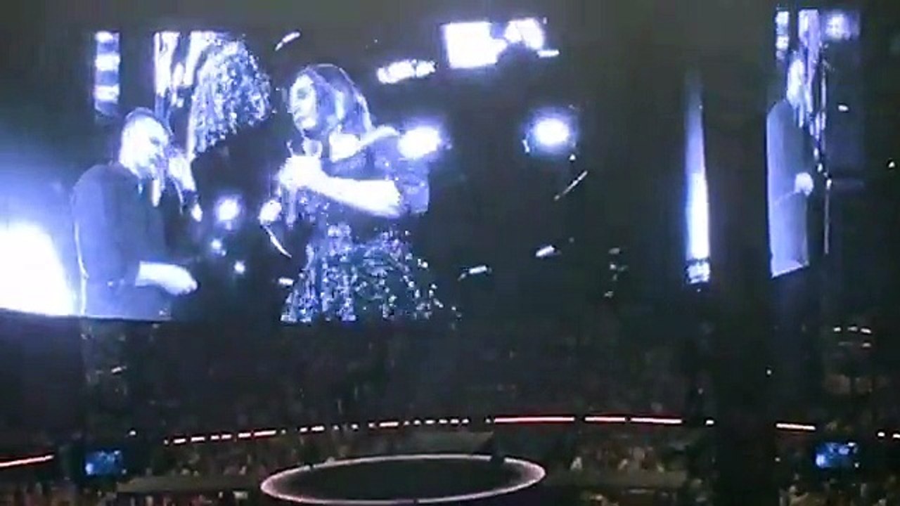 Adele Melbourne Night 2 - Guys Marriage Proposal - Live Etihad 19 Mar 2017