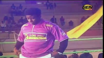 Zoss très serein face à un Siteu hyper agité