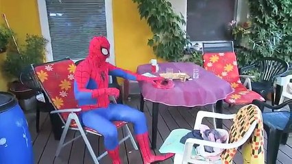 Pink Spidergirls LEGS RUN AWAY! w/ Frozen Elsa Spiderman Angry Baby Joker - Superhero Fun