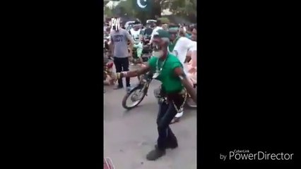 Funny chacha dance on Indian song Pakistani chacha comedy= funny aunty
