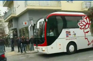 Το τρακάρισμα περιπολικού με το πούλμαν του Ολυμπιακού