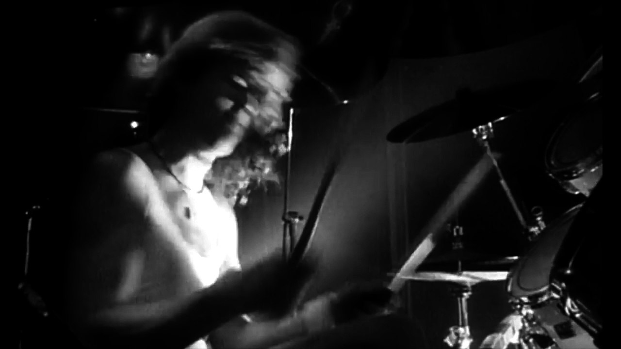 Iron maiden Run to the hills chipmunks