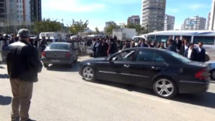 Meral Akşener Mersin'de Protesto Edildi