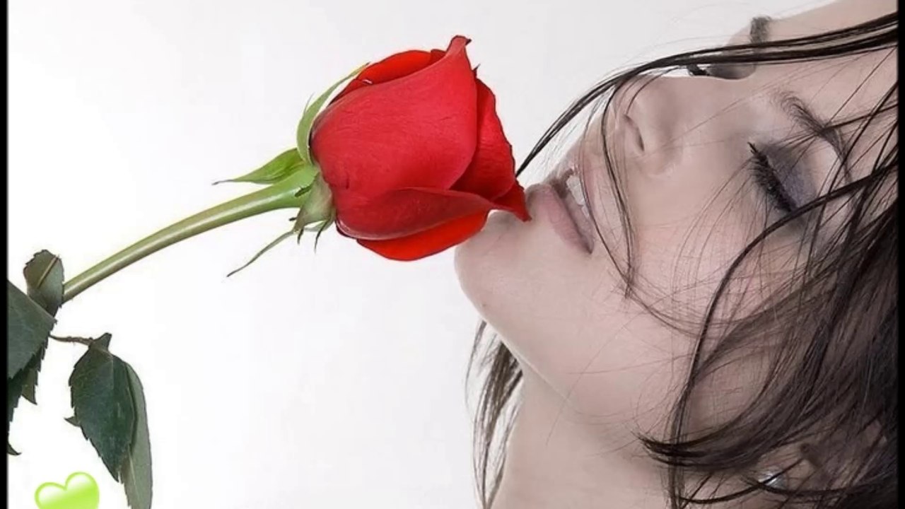 Hande Yener Deli Bile Dailymotion Video