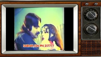 2017 PASHTO DHAMAKA ! HOT MUJRA GIRLS RANA YASMEEN AND ZARYEB CHOHDRY SWIMMING POOL ITEM SONG #010