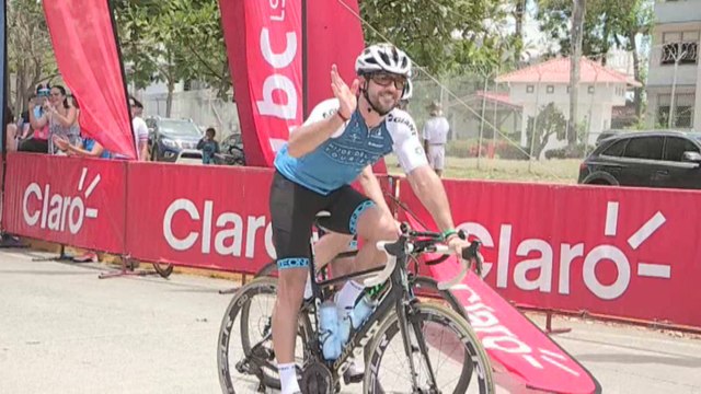 David Bisbal cruza el istmo panameño en bicicleta junto a campeones y celebridades