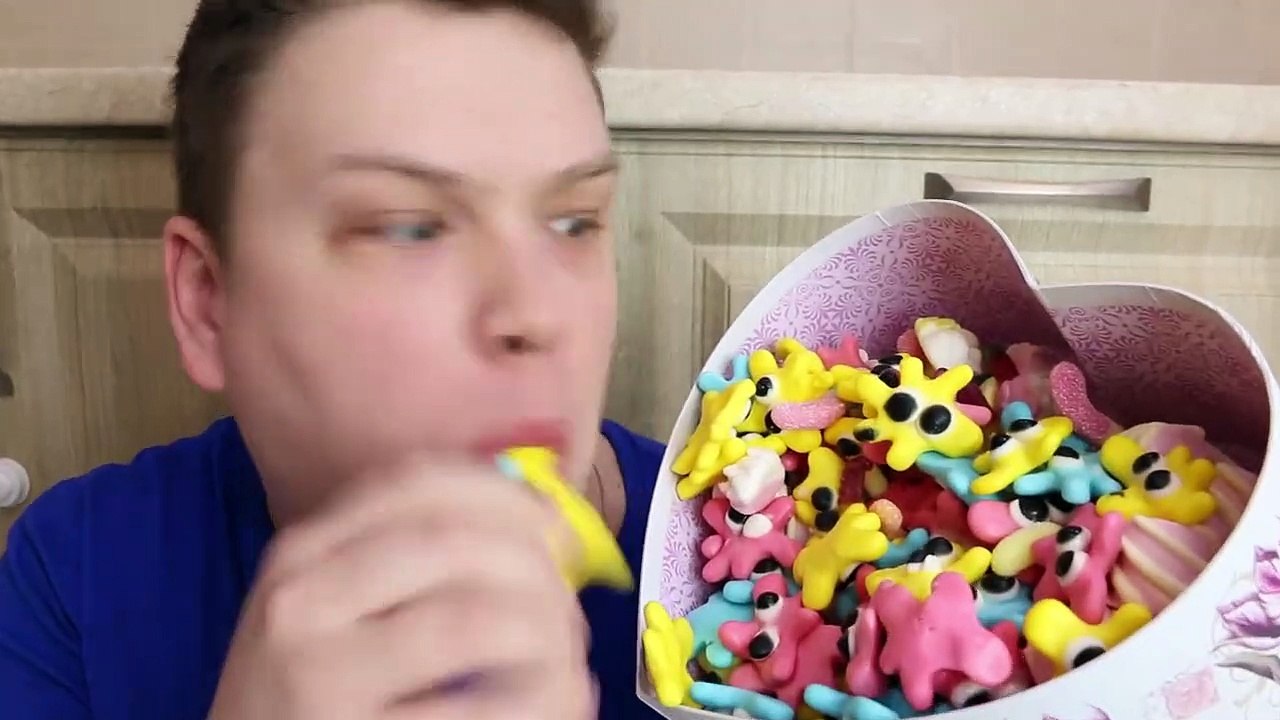 Bad Baby Giant Valentines Cake & Candy Challenge Victoria Annabelle Toy Freaks F video Dailymotion