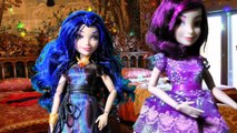 Mal and Evie Descendants Dolls Call Upon Yoda Jedi Master Star Wars Toy Disney Toy Review Carlo