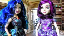 Descendants Mal and Evie are Mermaids! Plus Frozen Anna Becomes a Mermaid! A Disney Princess Parody-
