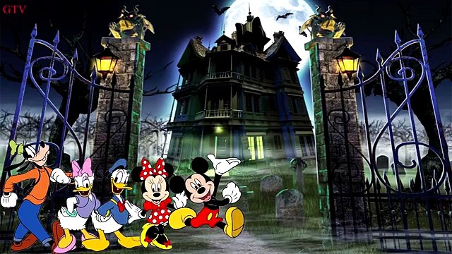 Mega Gummy bear visits Halloween Haunted House finger family Rhyme for Kids | Gummy bear s