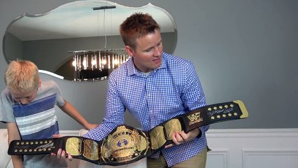 What's inside a WWE Wrestling Belt
