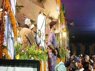 Talking On Islam By Hindu Pandint talking about islam (urdu)