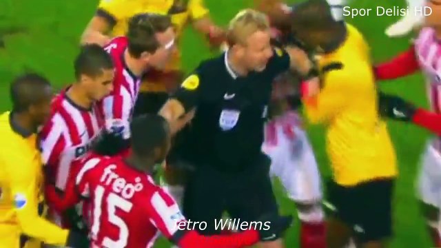 Futbol Tarihinde En Hızlı Kırmızı Kart Gören Futbolcular ● Top 10