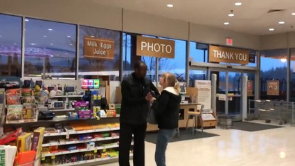 LADY GOES CRAZY AFTER SHE SHOPLIFTS
