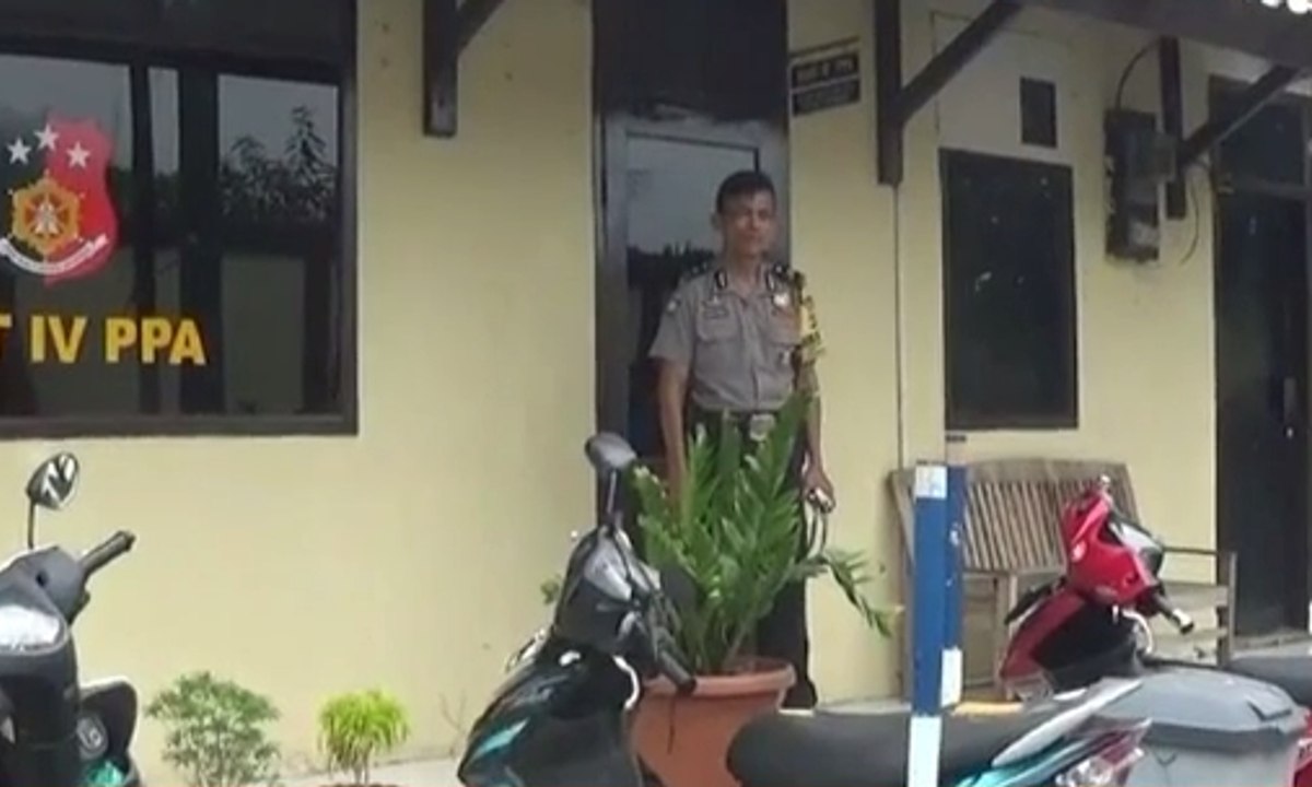Pelaku Paedofilia Dibebaskan