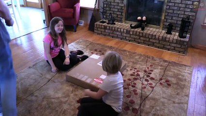 Gold Play Button unboxing! _ Life With Jillian & Addie _ Babyteeth4-H8
