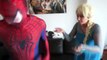 Frozen Elsa LOLLIPOP SURPRISE! w/ Spiderman vs Joker Girl Bad Baby CHUPPA CHUPS Superheroe