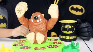 Mashin Max Game Smashes BATMAN!! Challenge Family game!  Toys Giant surprise fun games egg-hftzF
