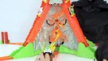 Hot Wheels Volcano Track Launcher ULTIMATE GARAGE PLAYSET Shark Attack kids ToysReview Batman-4idTCvmVw