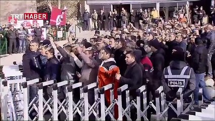 Halisdemir davası öncesi sanıklar protesto edildi