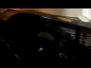 Máy bơm hơi mini Lazada