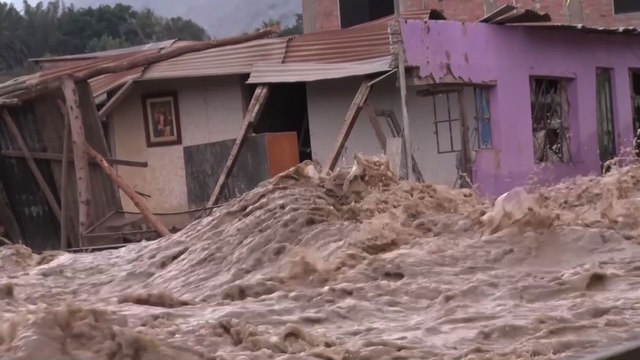 Pérou: les pluies diluviennes font 75 morts
