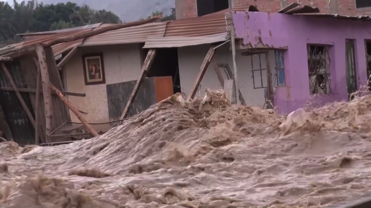 Pérou: les pluies diluviennes font 75 morts