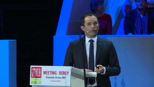 Hamon dénonce un parti de l'argent qui a trop de candidats