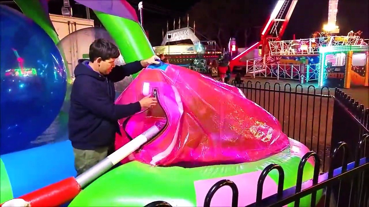 Walking water ball for kids playing in water floating giant inflatable ball fun park amusement