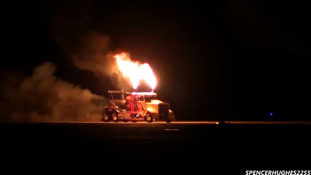 Le démarrage d'un camion de 36000 ch !