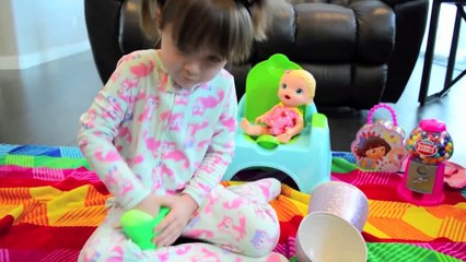 Bad Baby Kitty Candy Machine Bloody Tooth Compilation Toy Freaks Out!-FojVBfpzokg