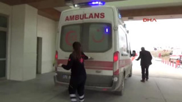 Karaman Hastanede Temizlik Görevlisi Kadın, Eşini Sedyede Görünce Sinir Krizi Geçirdi