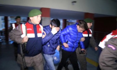 14 Yaşındaki Kıza Cinsel İstismarda Bulunan 3 Kişi Serbest Bırakıldı