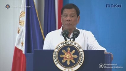 Duterte llama "locos" a diputados europeos por condenar su guerra antidroga