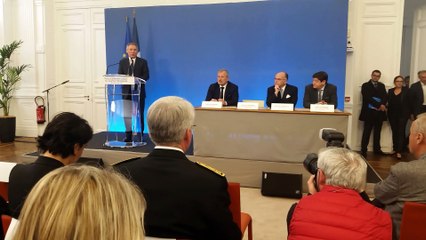 Le premier ministre Bernard Cazeneuve en visite à Pau