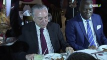 Michel Temer come carne após escândalo