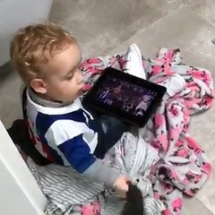 Filho de Layun vibra com adeptos do FC Porto em Turim