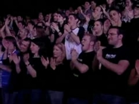 Queens of the stone age - Battery Acid live canal+ 2007 (7)