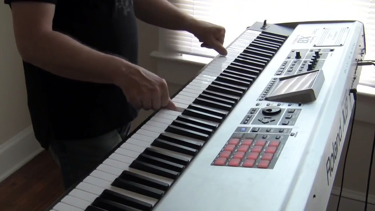 Jouer du piano comme un dieu avec les pouces