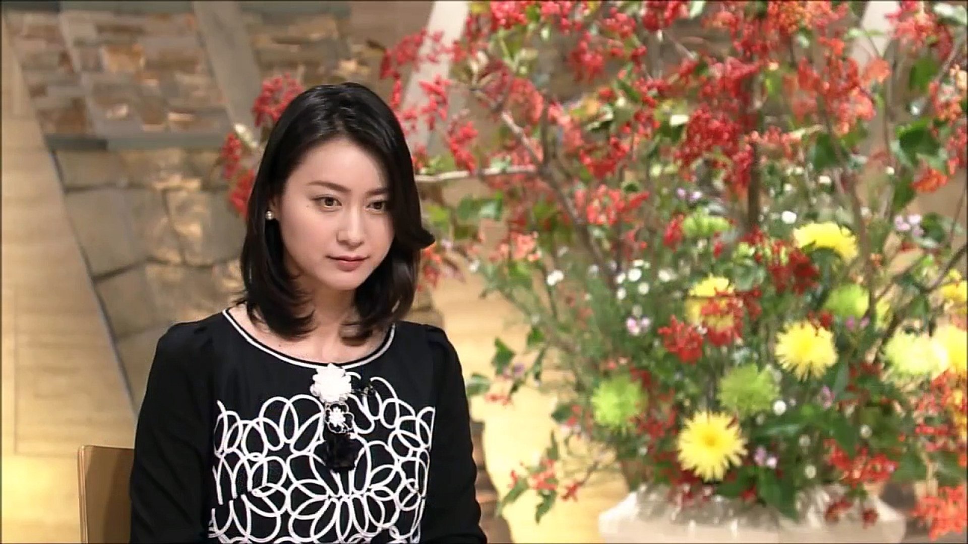 小川彩佳アナ きわどいミニスカ ゾーン Video Dailymotion