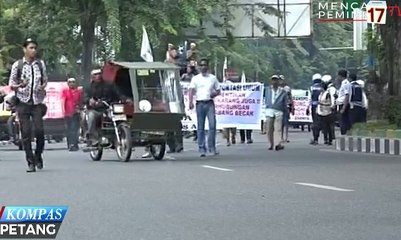 Sopir Bentor Demo Tuntut Tutup Angkutan "Online"