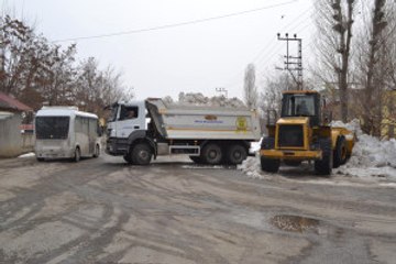 Muş'ta Kar Temizleme Çalışmaları